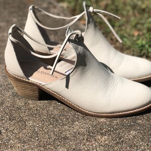 Kelsi Dagger Brooklyn booties sz 8.5